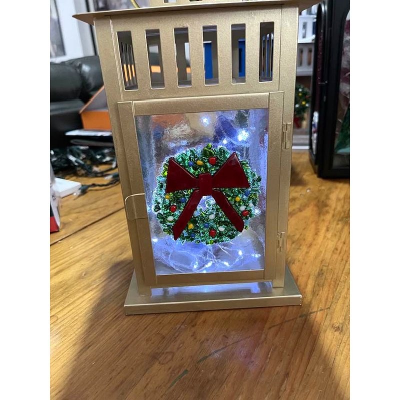 Christmas Wreath — fused glass lantern