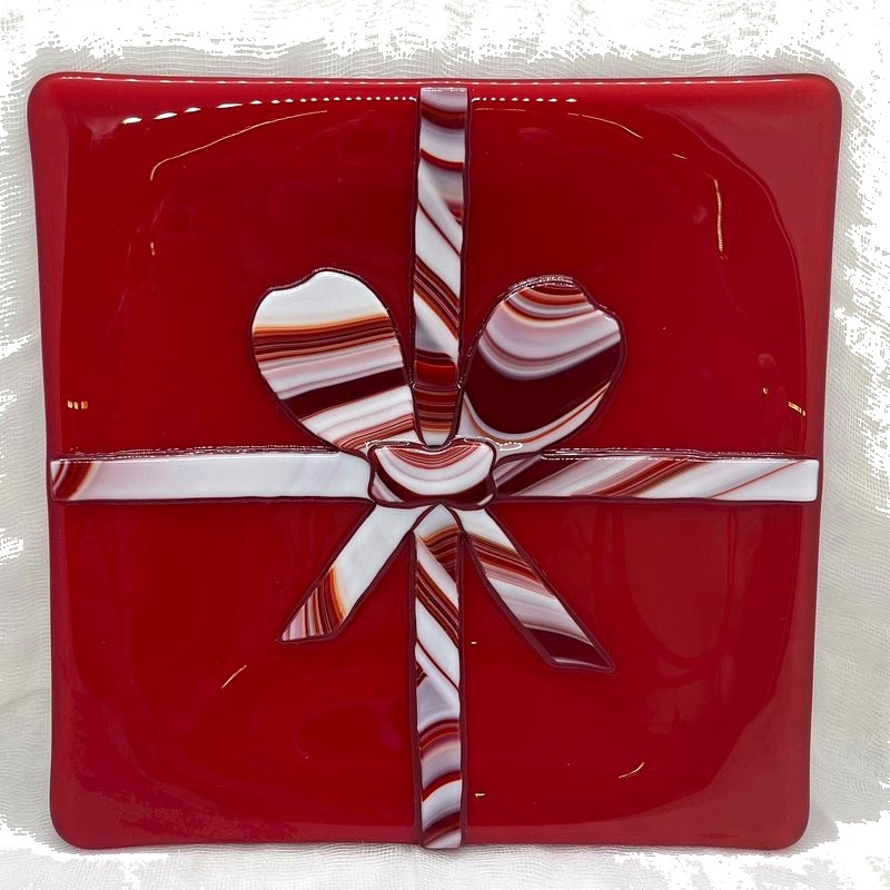 Gift Bow Plate — fused glass piece